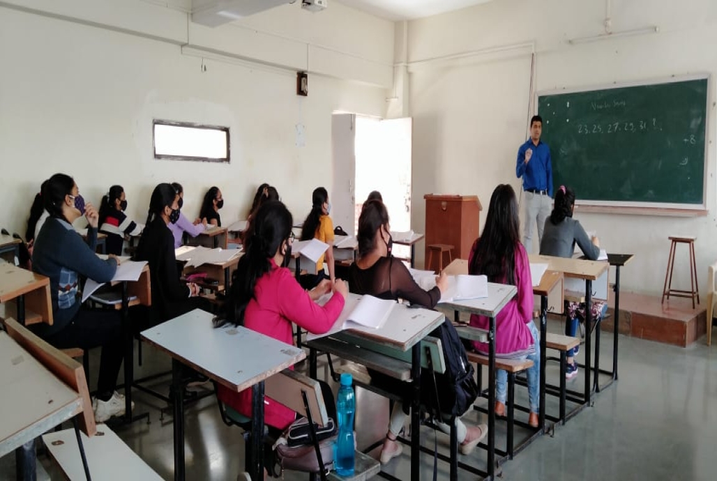 Mr.Amit Manekar Cnducting Aptitude Sessions for batch of students 